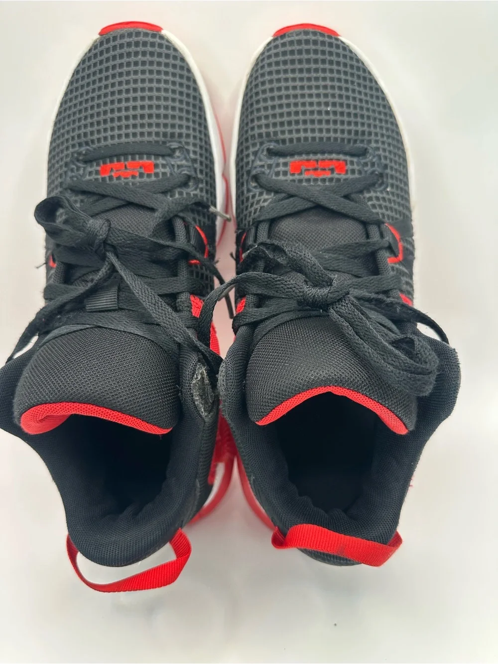 Nike Men's Black/Red Performance Basketball Shoes